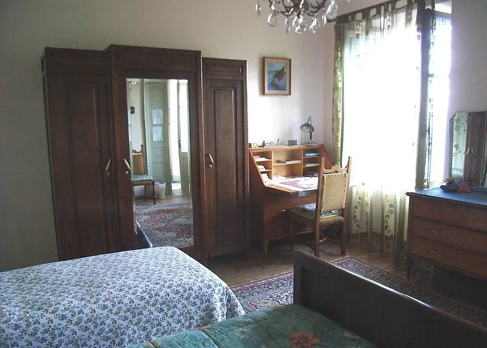 Oda ve Kahvaltı U Tej